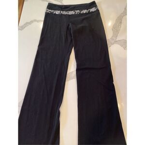 Lululemon Womens Black Athletic Flared Yoga Pants Sz 6 ? Stretch Performance